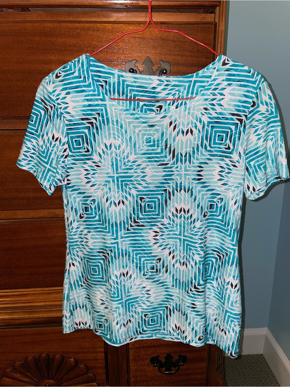 Chico's Turquoise and White Geometric Short-Sleeve Top